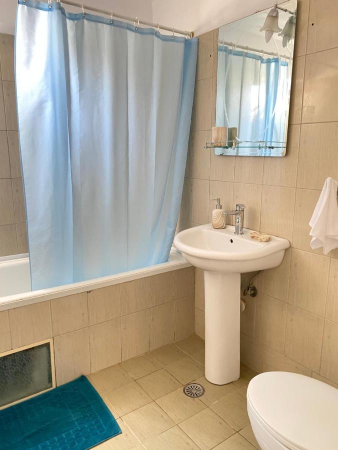 Veronika'S Apartment Himare Bagian luar foto